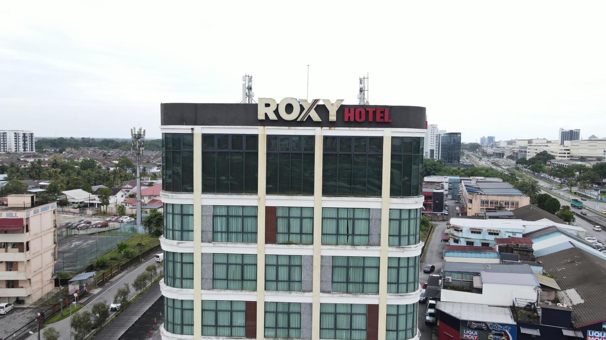 Roxy Hotel & Apartments Kuching Extérieur photo